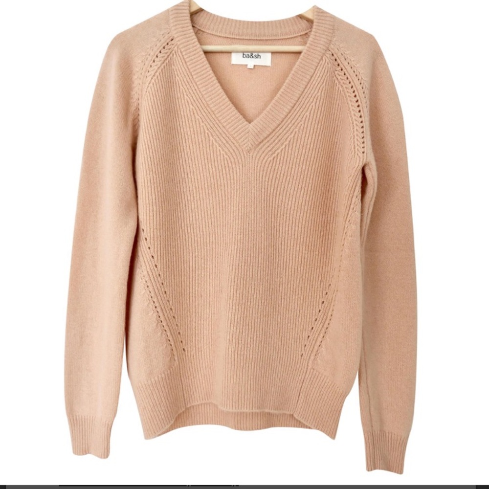 Gorgeous nude sweater Bash
